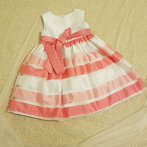 Kids dress - Picture 3 of 4